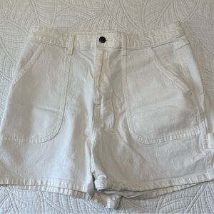 Universal Thread Shorts